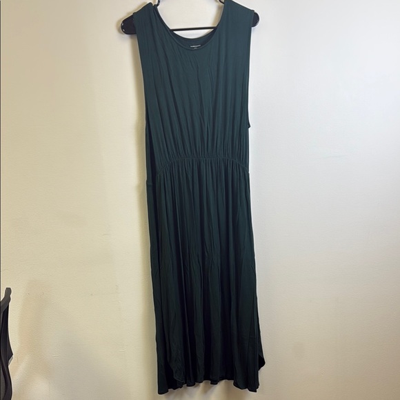Amazon Essentials Black Sleeveless Midi Dress - Picture 1 of 3